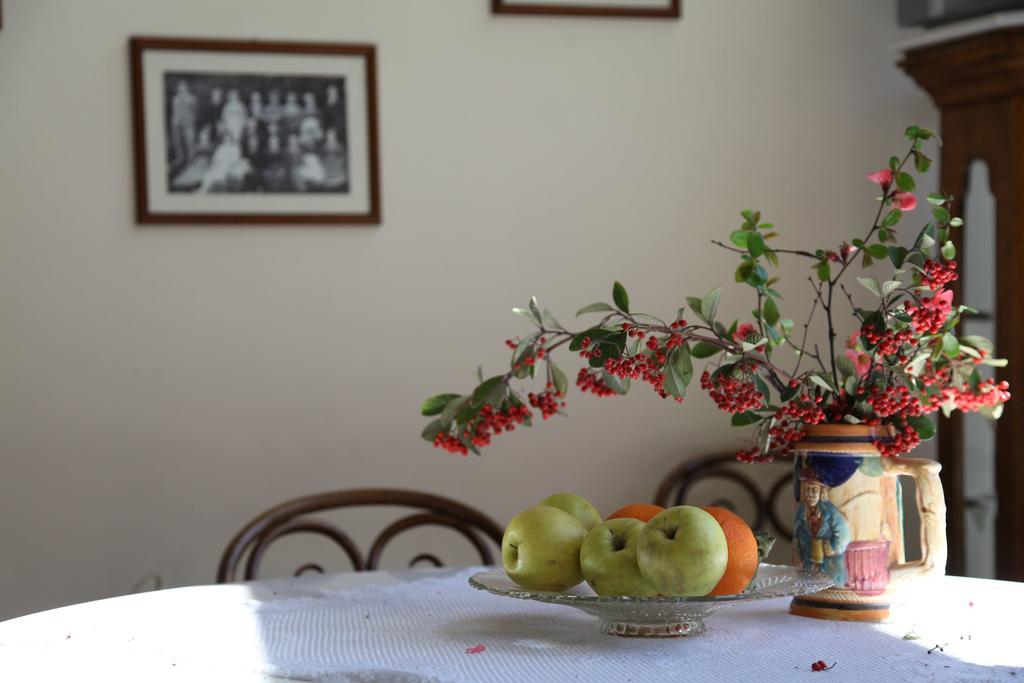 אדסה Hagiati Guesthouse מראה חיצוני תמונה