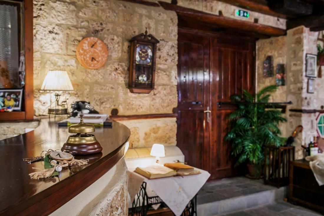 אדסה Hagiati Guesthouse מראה חיצוני תמונה