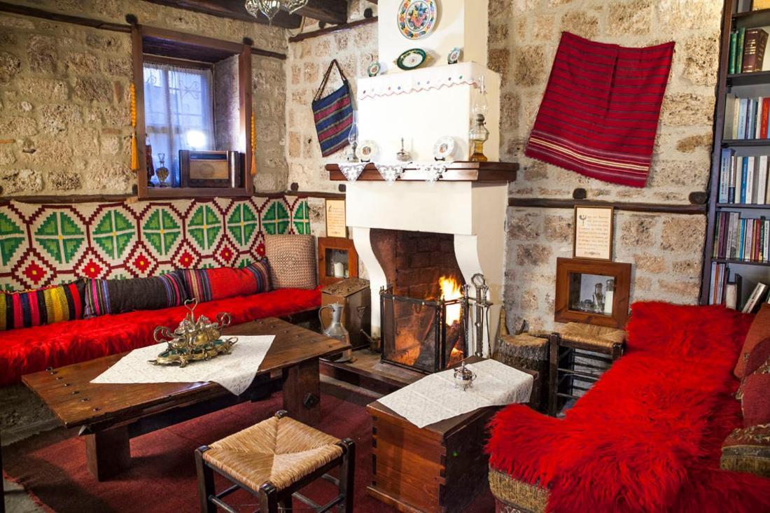 אדסה Hagiati Guesthouse מראה חיצוני תמונה