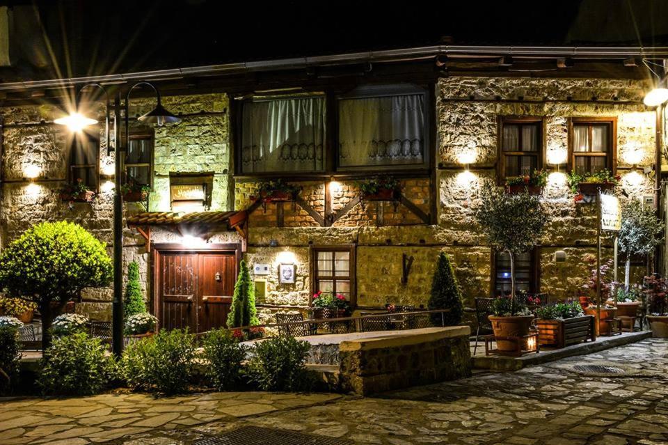 אדסה Hagiati Guesthouse מראה חיצוני תמונה